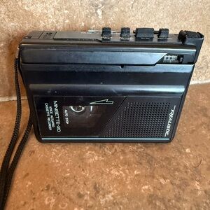 Vintage Realistic Minisette-20 Voice Activated Cassette Recorder Model 14-1055A